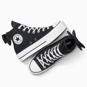 . Converse Chuck Taylor Black & White All Star Lift Bow Platform Sneakers